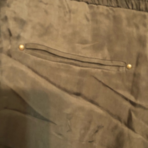 Diane Von Furstenberg DVF size 6 vintage green silk cargo shorts elastic waist - Picture 8 of 11